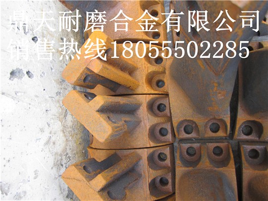泰安岳首3000攪拌機(jī)口襯板、中葉片、側(cè)拌葉供應(yīng)商